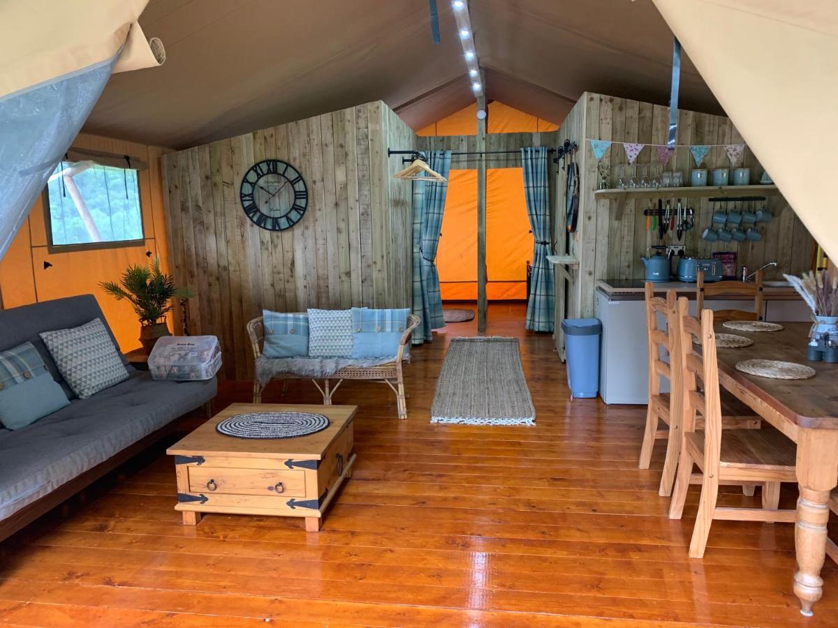 Mountain View Safari Tent With Hot Tub In The Heart Of Snowdonia Dolgellau Ngoại thất bức ảnh