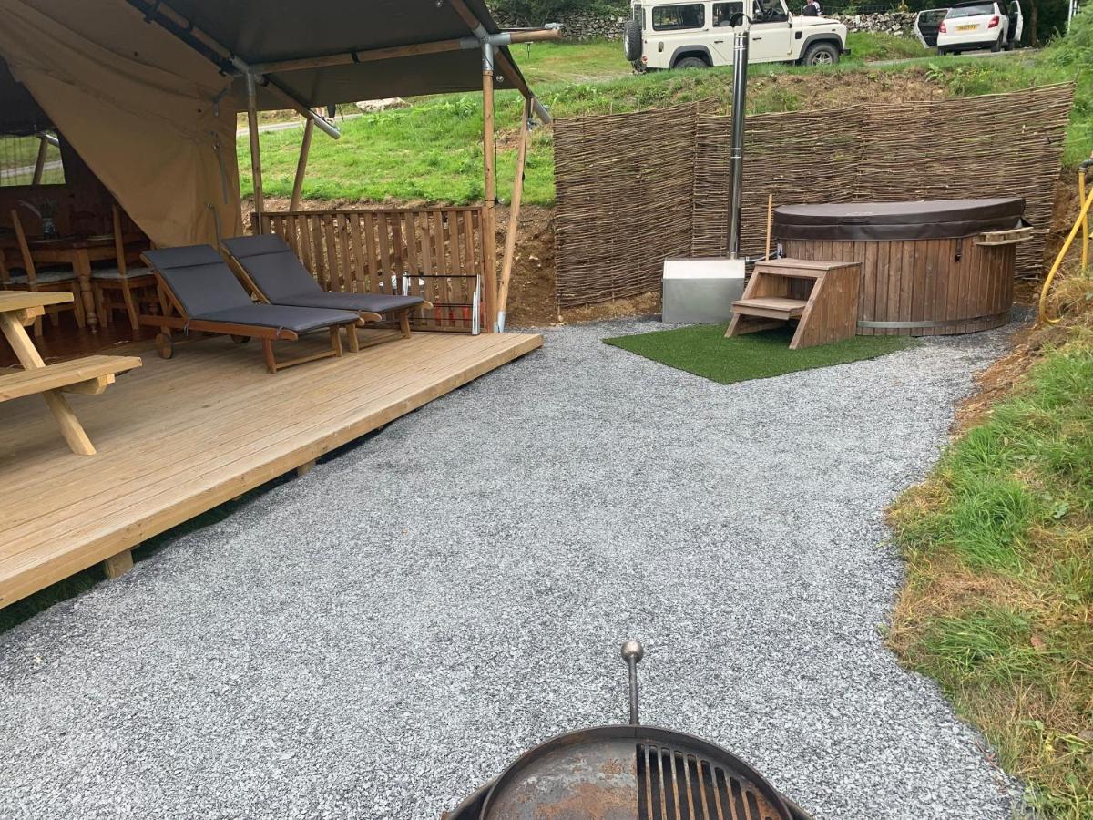 Mountain View Safari Tent With Hot Tub In The Heart Of Snowdonia Dolgellau Ngoại thất bức ảnh