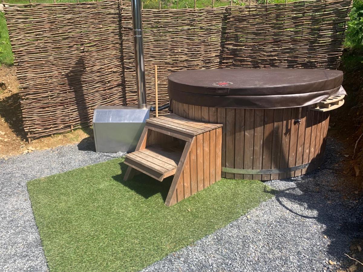 Mountain View Safari Tent With Hot Tub In The Heart Of Snowdonia Dolgellau Ngoại thất bức ảnh