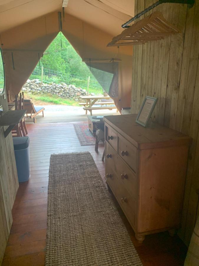 Mountain View Safari Tent With Hot Tub In The Heart Of Snowdonia Dolgellau Ngoại thất bức ảnh