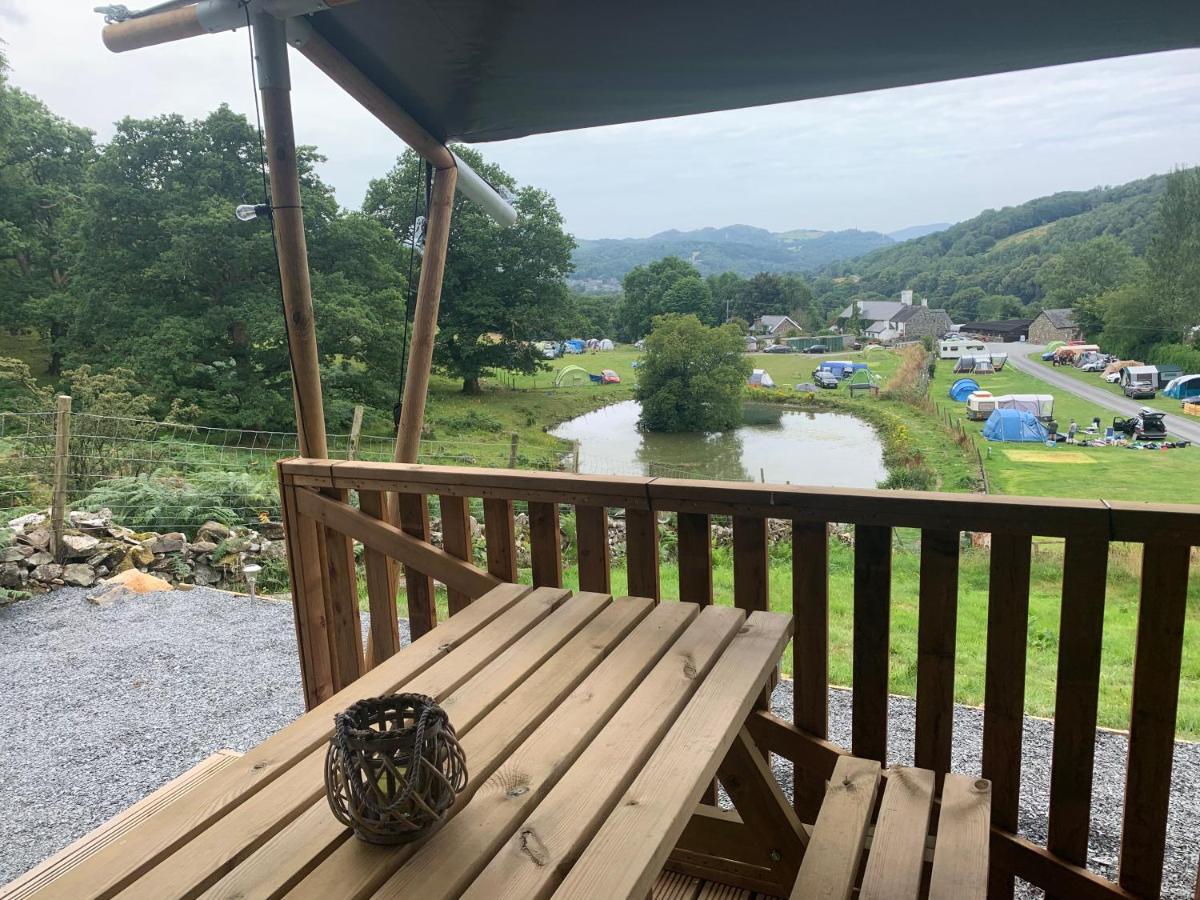 Mountain View Safari Tent With Hot Tub In The Heart Of Snowdonia Dolgellau Ngoại thất bức ảnh